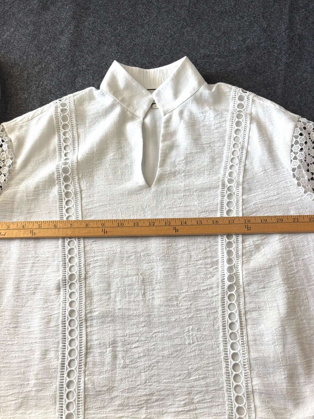 TUCKERNUCK Eyelet Jane Blouse White Crochet Resortwear Women’s Size L LIKE NEW - Picture 7 of 13